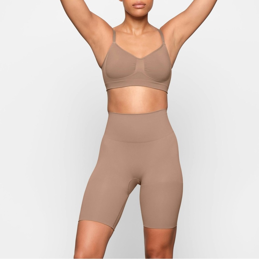 Skims Seamless Sculpt Butt Lifting Short
